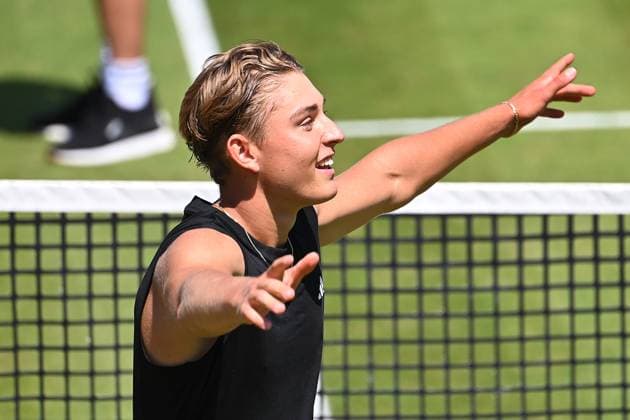 Justin ENGEL GER , cheering,joy,enthusiasm,action,single picture,cropped single motif,half figure,half figure Tennis Boss Open 2025 on 12 06 2025 at the Weissenhof in Stuttgart,
