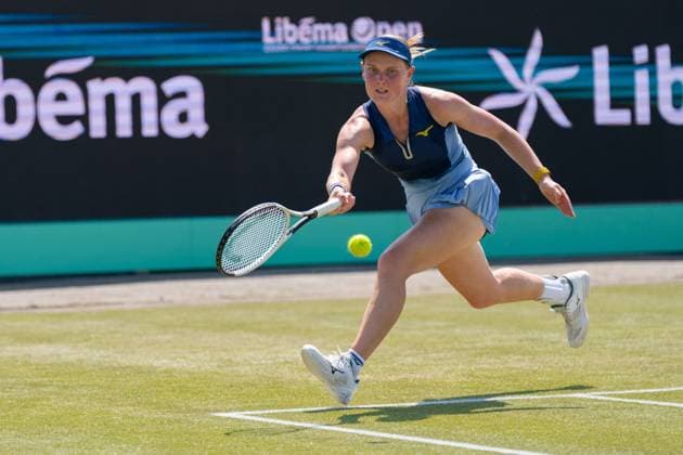 2025-06-12 2025 Libema Open Grass Court Championships Autotron ROSMALEN, NETHERLANDS - JUNE 12: Suzan Lamens of The Netherlands during the 2025 Libema Open Grass Court Championships at Autotron on June 12, 2025 in Rosmalen, Netherlands. Rosmalen Autotron Netherlands Content not available for redistribution in The Netherlands directly or indirectly through any third parties. Copyright: xMarleenxFouchierx