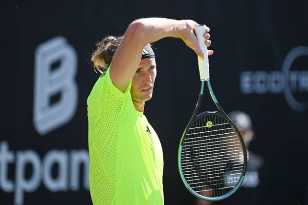 Alexander ZVEREV GER , skeptical,disappointment,frustration,disappointed,frustrated,dejected,action,single image,cropped single motif,half figure,half figure Tennis Boss Open 2025 on 12 06 2025 at the Weissenhof in Stuttgart,