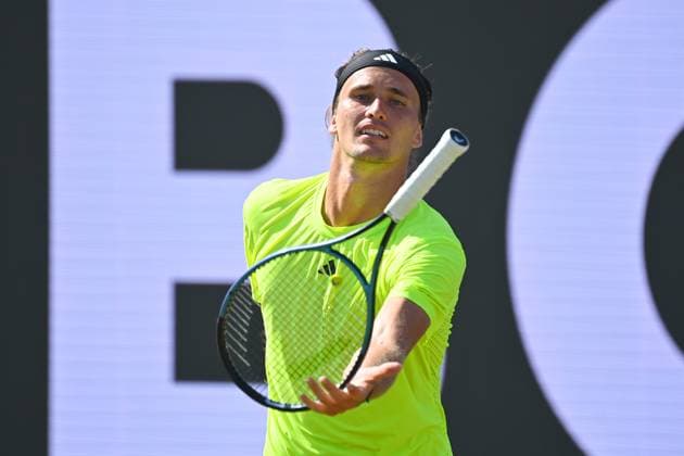Alexander ZVEREV GER , catches his racket, action,single image,cropped single motif,half figure,half figure Tennis Boss Open 2025 on 12 06 2025 at the Weissenhof in Stuttgart,