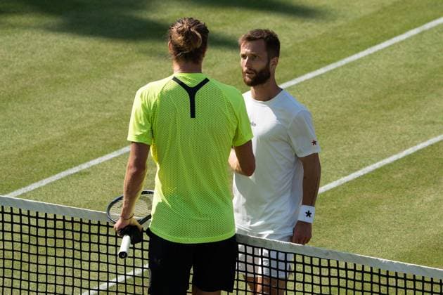 Alexander Zverev Handshake, Alexander Zverev vs Corentin Moutet, Tennis, ATP Tournament, Boss Open, Center Court, Round of 16, 12 06 2025, Alexander Zverev vs Corentin Moutet, Tennis, ATP Tournament, Boss Open, Center Court, Round of 16, 12 06 2025, Stuttgart Copyright: xEibner-Pressefoto EdwardxCheungx EP_ECG