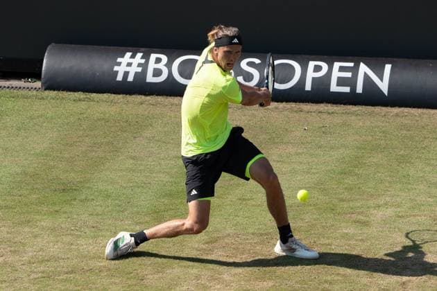 Alexander Zverev backhand, dynamic, Alexander Zverev vs Corentin Moutet, Tennis, ATP Tournament, Boss Open, Center Court, Round of 16, 12 06 2025, Alexander Zverev vs Corentin Moutet, Tennis, ATP Tournament, Boss Open, Center Court, Round of 16, 12 06 2025, Stuttgart Copyright: xEibner-Pressefoto EdwardxCheungx EP_ECG