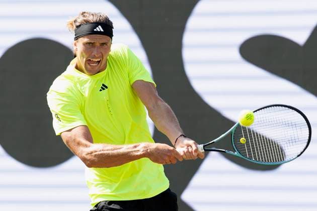 Alexander Zverev Germany during his match against Corentin Moutet France 12 06 2025, Tennis, Boss Open ATP 250, GER, Stuttgart, TC Weissenhof Copyright: HMBxMedia xHeikoxBecker