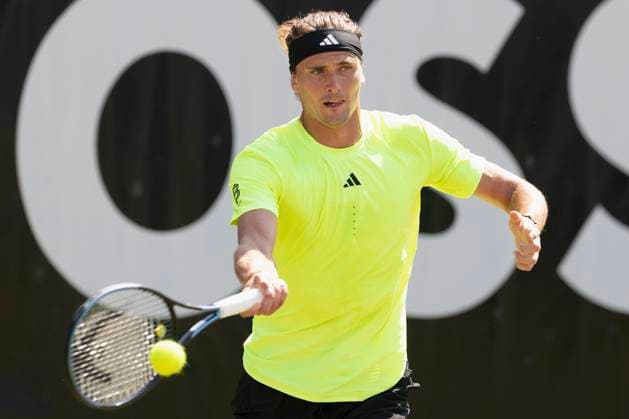 Alexander Zverev Germany during his match against Corentin Moutet France 12 06 2025, Tennis, Boss Open ATP 250, GER, Stuttgart, TC Weissenhof Copyright: HMBxMedia xHeikoxBecker
