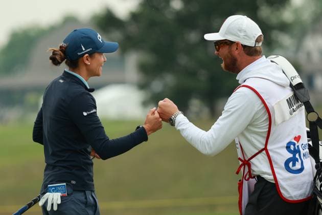 Meijer LPGA, Golf Damen Classic BELMONT, MICHIGAN-JUNE 12: Azahara Munoz of Spain celebrates her birdie on the 10th green during the first round of the Meijer LPGA Classic for Simply Give golf tournament at Blythefield Country Club in Belmont, MI, USA Thursday, June 12, 2025. Belmont Michigan United States  Copyright: xJorgexLemusx originalFilename:lemus-meijerlp250612_nphPf.jpg