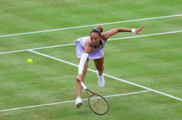 12th June 2025; HSBC Championships, Queen s Club, West Kensington, London, England: HSBC Womens Championships Queens Club, Day 4; Qinwen Zhang (CHN) plays a backhand shot against McCartney Kessier (USA)  ActionPlus12800457 HongboxChen
