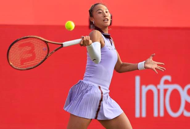 12th June 2025; HSBC Championships, Queen s Club, West Kensington, London, England: HSBC Womens Championships Queens Club, Day 4; Qinwen Zhang (CHN) plays a forehand shot against McCartney Kessier (USA)  ActionPlus12800488 HongboxChen