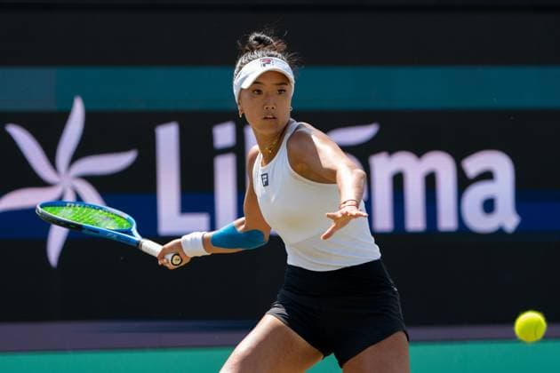 2025-06-12 2025 Libema Open Grass Court Championships Autotron ROSMALEN, NETHERLANDS - JUNE 12: Ann Li of The USA during the 2025 Libema Open Grass Court Championships at Autotron on June 12, 2025 in Rosmalen, Netherlands. Rosmalen Autotron Netherlands Content not available for redistribution in The Netherlands directly or indirectly through any third parties. Copyright: xMarleenxFouchierx