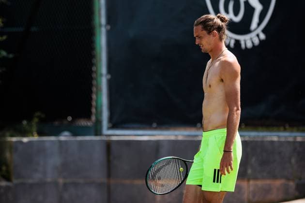BOSS OPEN ATP250 13 06 2025 Alexander Zverev GER training, practicing, upper body free BOSS OPEN ATP250 Stuttgart, Tennisclub Weissenhof on 13 06 2025 Copyright: xBEAUTIFULxSPORTS Wunderlx