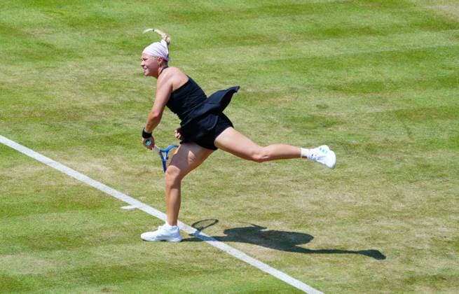 Diana Shnaider in quarter final action Queen s Club Championships, Day 5, Queen s Club, West Kensington, London - 13 Jun 2025  Copyright: xJavierxGarcia Shutterstockx 15354720c