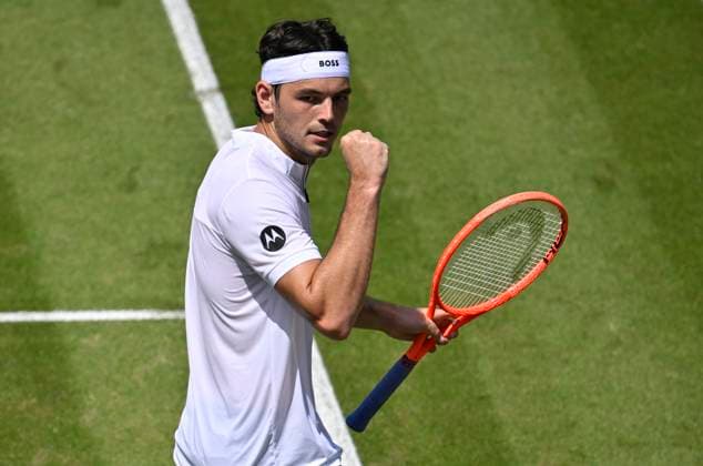 Taylor Fritz USA cheers, joy, emotion, emotional, jubilant, lucky, happy, tennis men BOSS Open ATP 250 Stuttgart 2025 Weissenhof BOSS Open ATP 250 Stuttgart 2025