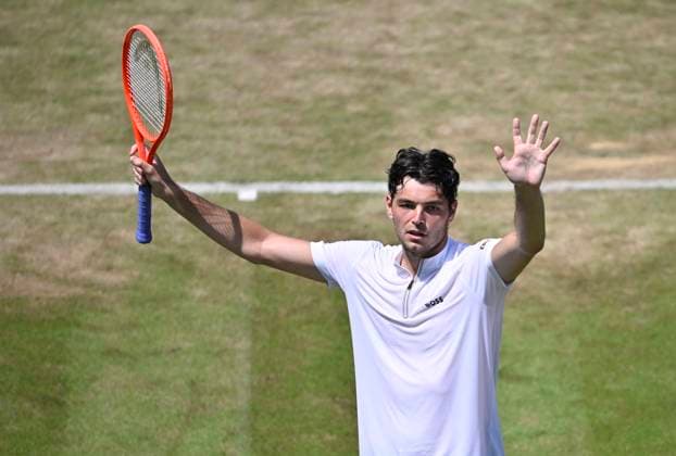Taylor Fritz USA after match win thanks audience cheers, joy, emotion, emotional, jubilant, lucky, happy, tennis men BOSS Open ATP 250 Stuttgart 2025 Weissenhof BOSS Open ATP 250 Stuttgart 2025