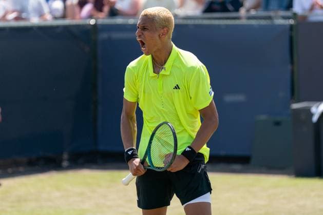 2025-06-13 2025 Libema Open Grass Court Championships Autotron ROSMALEN, NETHERLANDS - JUNE 13: Gabriel Diallo of Canada during the 2025 Libema Open Grass Court Championships at Autotron on June 13, 2025 in Rosmalen, Netherlands. Rosmalen Autotron Netherlands Content not available for redistribution in The Netherlands directly or indirectly through any third parties. Copyright: xMarleenxFouchierx