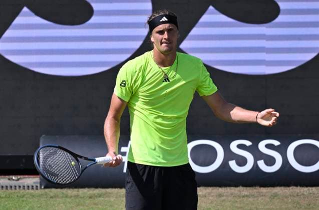 Alexander Zverev GER is disappointed after missing a chance Gesture Gesture Tennis Men BOSS Open ATP 250 Stuttgart 2025 Weissenhof BOSS Open ATP 250 Stuttgart 2025