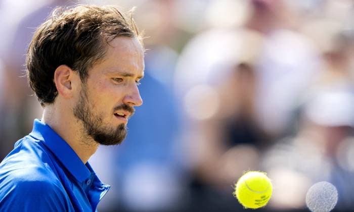 DEN BOSCH - Daniil Medvedev (RUS) in his match against Reilly Opelka (USA) during the quarterfinals of the Libema Open. The tennis tournament takes place at the Autotron in Rosmalen. ANP SANDER KONING xVIxANPxSportx xxANPxIVx 529845304 originalFilename: 529845304.jpg