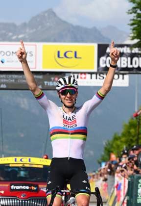 Criterium du Dauphine 2025 Stage 6 COMBLOUX, FRANCE - JUNE 13 : Pogacar Tadej (SLO) of UAE Team Emirates - XRG wins during stage 6 of the 77th edition of Criterium du Dauphine Libere an UCI World Tour 2.UWT cycling road race stage for Men Elite of 126.7 km with start in Valserhone and finish in Combloux on June 13, 2025 in Combloux, France, 13 06 2025 ( Motordriver Kenny Verfaillie - Combloux France  Copyright: xVincentxKalutx