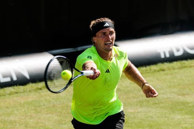 BOSS OPEN ATP250 13 06 2025 Alexander Zverev GER in match against Brandon Nakashima USA BOSS OPEN ATP250 Stuttgart, Tennisclub Weissenhof on 13 06 2025 Copyright: xBEAUTIFULxSPORTS Wunderlx