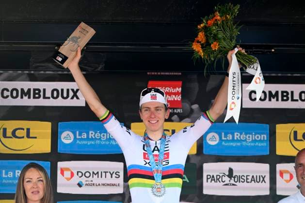 Criterium du Dauphine 2025 Stage 6 COMBLOUX, FRANCE - JUNE 13 : Pogacar Tadej (SLO) of UAE Team Emirates - XRG pictured during the podium ceremony of stage 6 of the 77th edition of Criterium du Dauphine Libere an UCI World Tour 2.UWT cycling road race stage for Men Elite of 126.7 km with start in Valserhone and finish in Combloux on June 13, 2025 in Combloux, France, 13 06 2025 ( Motordriver Kenny Verfaillie - Combloux France  Copyright: xVincentxKalutx