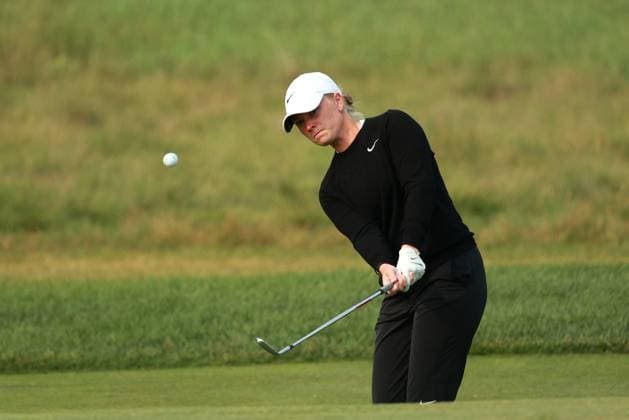 Meijer LPGA, Golf Damen Classic BELMONT, MICHIGAN-JUNE 13: Frida Kinhult of Sweden plays her shot toward the 10th green during the second round of the Meijer LPGA Classic for Simply Give golf tournament at Blythefield Country Club in Belmont, MI, USA Friday, June 13, 2025. Belmont Michigan United States  Copyright: xJorgexLemusx originalFilename:lemus-meijerlp250613_npXSc.jpg