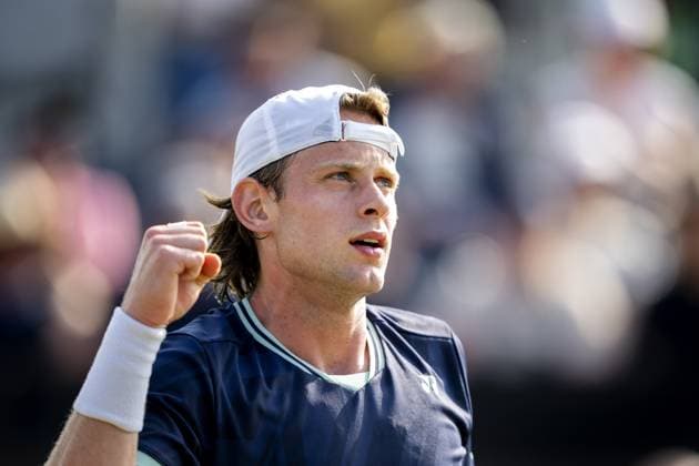 DEN BOSCH - Zizou Bergs (BEL) in his match against Mark Lajal (EST) during the quarterfinals of the Libema Open. The tennis tournament takes place at the Autotron in Rosmalen. ANP SANDER KONING xVIxANPxSportx xxANPxIVx 529848899 originalFilename: 529848899.jpg
