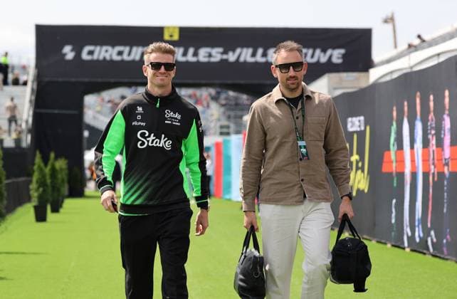 13 06 2025, Circuit Gilles Villeneuve, Montreal, FORMULA 1 PIRELLI GRAND PRIX DU CANADA 2025 , pictured Nico Hülkenberg DEU , Stake F1 Team Kick Sauber with manager Raoul Spanger Photo by Mark Urquhart Hasan Bratic DeFodi Images