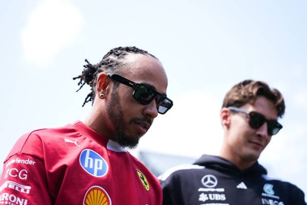 Formel 1, GP Kanada in Montreal Ahead of F1 Grand Prix of Canada - Practice Session MONTREAL, QUEBEC - JUNE 13 : Lewis Hamilton (L) and George Russell (R) arrive in the paddock for the first practice session ahead of F1 Grand Prix of Canada at Circuit Gilles Villeneuve in Montreal, Quebec, Canada on June 13, 2025. Mert Alper Dervis Anadolu Ankara Turkey. Editorial use only. Please get in touch for any other usage.  Copyright: x2025xAnadoluxMertxAlperxDervisx