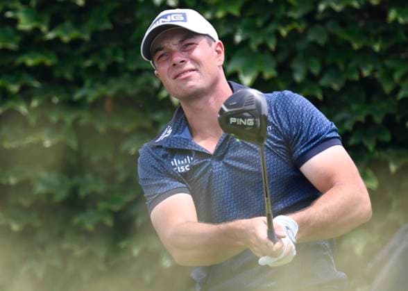 Viktor Hovland of Norway watches his drive off the 9th tee during the second round of the 125th U.S. Open Golf Championship at Oakmont Country Club in Oakmont, Pennsylvania on Friday, June 13, 2025.  PIT20250613611 ARCHIExCARPENTER