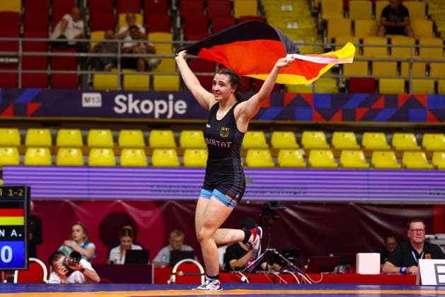 Bilder des Jahres 2025, Sport 06 Juni Sport Themen der Woche KW24 Sport Bilder des Tages Wrestling U17, U 17 European Championships 2025 69kg WW - Ayla Sahin (GER) *** Wrestling U17 European Championships 2025 69kg WW Ayla Sahin GER Copyright: xUnitedxWorldxWrestlingx xJakexKix