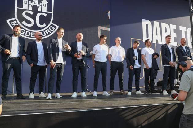 13 06 2025, xgox, Handball, EHF Champions League, Opening Party emspor, v l The Magdeburg team on stage in Cologne