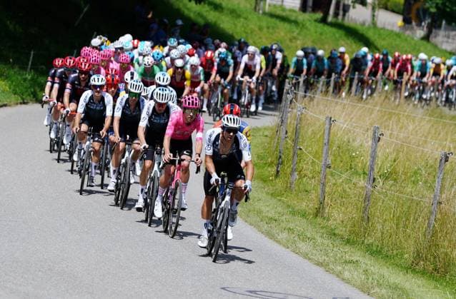 13 06 2025 Gippingen Switzerland Cycling GP Gippingen Grand Prix of the Canton of Aargau Picture The field of riders ,Peleton in action