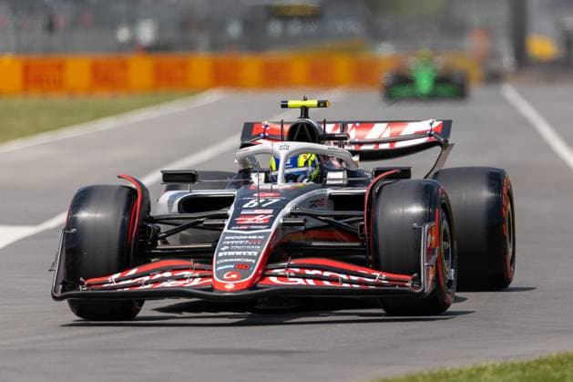 Oliver Bearman MoneyGram Haas F1 Team, Great Britain 87 in VF 25, CAN, Formula 1 World Championship, Canadian Grand Prix, Circuit Gilles Villeneuve, Free Practice 1, 2025 season, 13 06 2025 CAN, Formula 1 World Championship, Canadian Grand Prix, Circuit Gilles Villeneuve, Free Practice 1, 2025 season, 13 06 2025 Montreal Copyright: xEibner-Pressefoto MarcelxFischerx EP_MFI