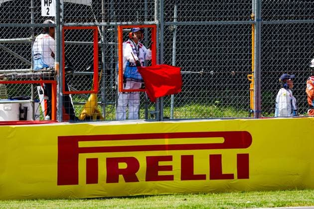 F1 - CANADIAN GRAND PRIX 2025 Red flag marshall, commissaire de piste, marshal, marshalls, marshals during the Formula 1 Pirelli Grand Prix du Canada 2025, 10th round of the 2025 FIA Formula One World Championship, WM, Weltmeisterschaft from June 14 to 16, 2025 on the Circuit Gilles Villeneuve, in MontrÃ al, Canada - MontrÃ alCanada  Copyright: xFLORENTxGOODENx