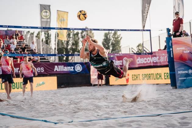 Beach volleyball men Allianz German Beach Tour 2025 Tourstop Bremen 13 06 2025 Eric Stadie Seeber jumps to the ball Bremen Waterfront Bremen Germany