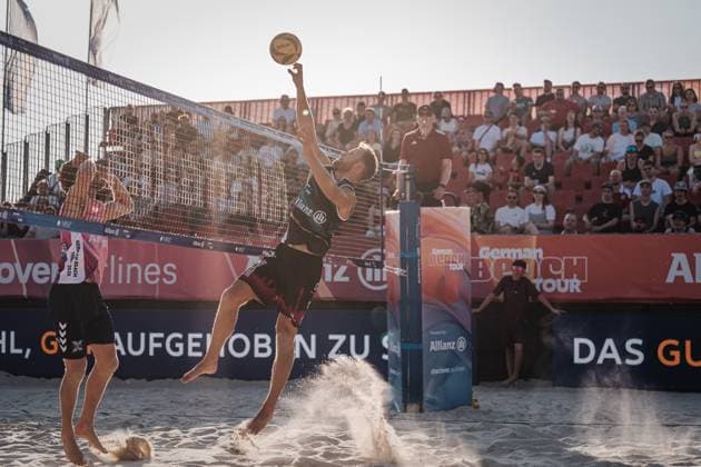 Beach volleyball men Allianz German Beach Tour 2025 Tourstop Bremen 13 06 2025 Eric Stadie Seeber with a poke Bremen Waterfront Bremen Germany