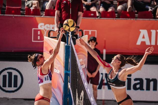 Beach volleyball women Allianz German Beach Tour 2025 Tourstop Bremen 13 06 2025 v l Larissa Claassen vs Mila Jancar Bremen Waterfront Bremen Germany