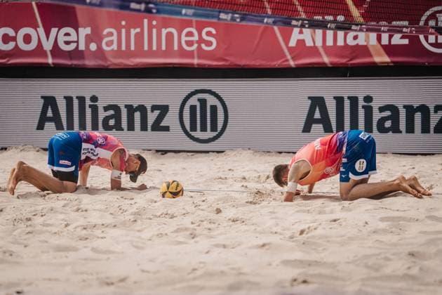 Beach volleyball men Allianz German Beach Tour 2025 Tourstop Bremen 13 06 2025 f l Bennet Poniewaz and David Poniewaz on the ground Bremen Waterfront Bremen Germany