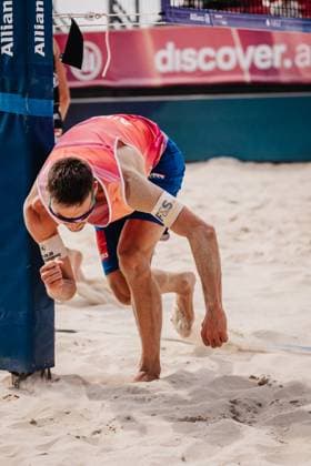Beach volleyball men Allianz German Beach Tour 2025 Tourstop Bremen 13 06 2025 David Poniewaz cheers Bremen Waterfront Bremen Germany