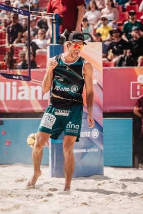 Beach volleyball men Allianz German Beach Tour 2025 Tourstop Bremen 13 06 2025 Niklas Held cheers Bremen Waterfront Bremen Germany