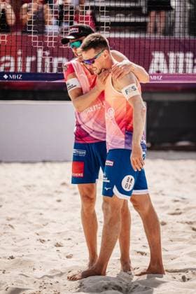 Beach volleyball men Allianz German Beach Tour 2025 Tourstop Bremen 13 06 2025 v l Bennet Poniewaz and David Poniewaz celebrate after the victory Bremen Waterfront Bremen Germany