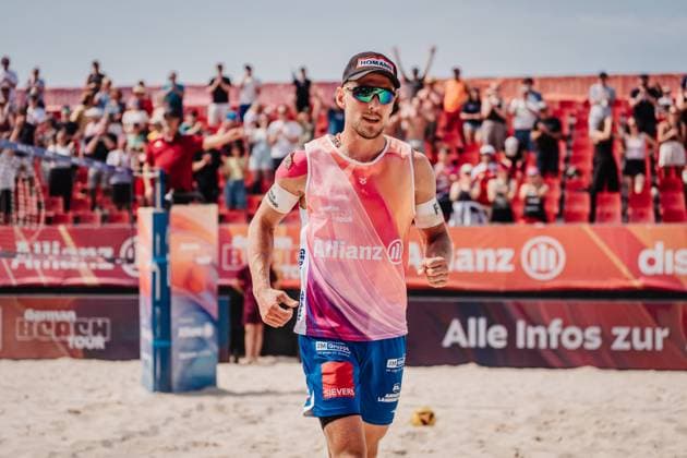 Beach volleyball men Allianz German Beach Tour 2025 Tourstop Bremen 13 06 2025 Bennet Poniewaz Bremen Waterfront Bremen Germany
