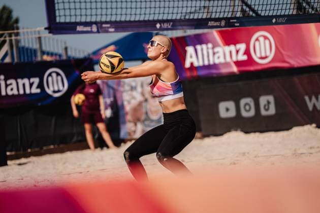 Beach Volleyball Women Allianz German Beach Tour 2025 Tourstop Bremen 13 06 2025 Mareet Maidhof plays the ball Bremen Waterfront Bremen Germany