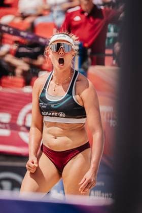 Beach Volleyball Women Allianz German Beach Tour 2025 Tourstop Bremen 13 06 2025 Chenoa Christ cheers Bremen Waterfront Bremen Germany