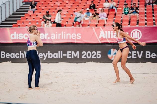 Beach volleyball women Allianz German Beach Tour 2025 Tourstop Bremen 13 06 2025 f l Nina Interwies and Rika Dieckmann rejoice after the victory Bremen Waterfront Bremen Germany