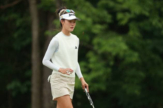 Meijer LPGA, Golf Damen Classic BELMONT, MICHIGAN-JUNE 13: Grace Kim of Australia plays her putt on the 11th green during the second round of the Meijer LPGA Classic for Simply Give golf tournament at Blythefield Country Club in Belmont, MI, USA Friday, June 13, 2025. Belmont Michigan United States  Copyright: xJorgexLemusx originalFilename:lemus-meijerlp250613_np0ik.jpg