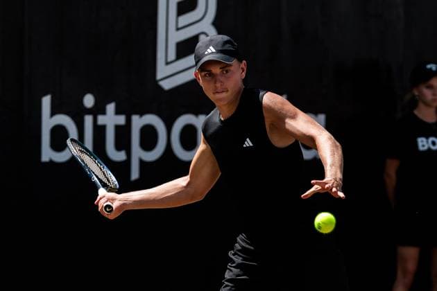 BOSS OPEN ATP250 13 06 2025 Justin Engel GER in match against Felix Auger Aliassime CAN BOSS OPEN ATP250 Stuttgart, Tennisclub Weissenhof on 13 06 2025 Copyright: xBEAUTIFULxSPORTS Wunderlx