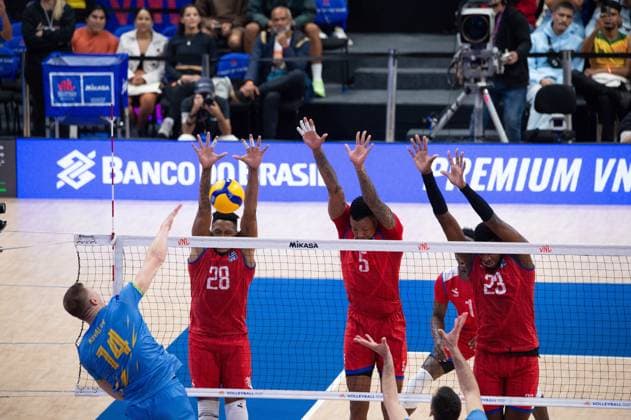 Ukraine vs Cuba RIO DE JANEIRO, RJ - 13.06.2025: UKRAINE VS CUBA - Kovalov (UKR), Thondike (CUB), Concepcion (CUB), Yant (CUB), during a match valid for the Volleyball Nations League (VNL), held on June 13, 2025, at the Maracanazinho gym, in Rio de Janeiro, RJ, Brazil. (Photo: Renato Assis Fotoarena) x2753697x  RenatoxAssis