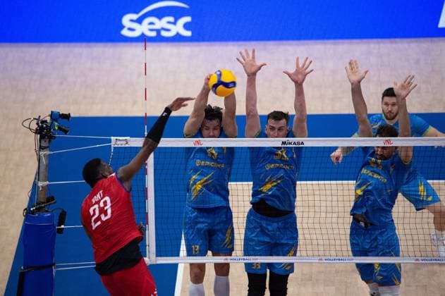 Ukraine vs Cuba RIO DE JANEIRO, RJ - 13.06.2025: UKRAINE VS CUBA - Yant (CUB), Todua (UKR), Tupchii (UKR), during a match valid for the Volleyball Nations League (VNL), held on June 13, 2025, at the Maracanazinho gym, in Rio de Janeiro, RJ, Brazil. (Photo: Renato Assis Fotoarena) x2753700x  RenatoxAssis