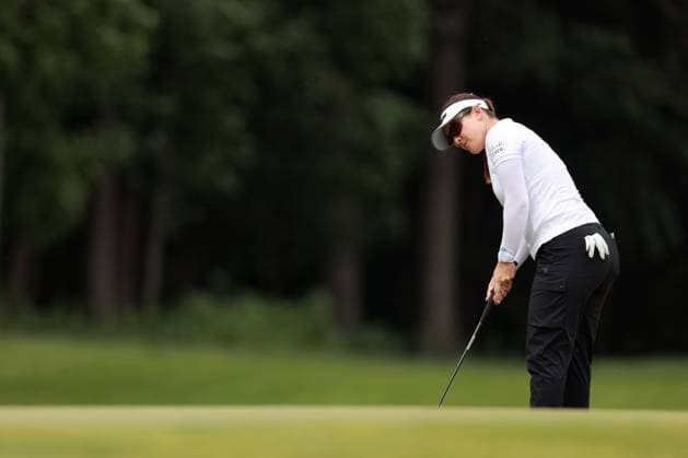 Meijer LPGA, Golf Damen Classic for Simply Give BELMONT, MICHIGAN - JUNE 13: Hannah Green of Perth, Australia putts on the 7th green during the second round of the Meijer LPGA Classic for Simply Give golf tournament at Blythefield Country Club in Belmont, MI, USA Friday, June 13, 2025. Belmont Michigan United States  Copyright: xAmyxLemusx originalFilename:lemus-meijerlp250613_nph0b.jpg