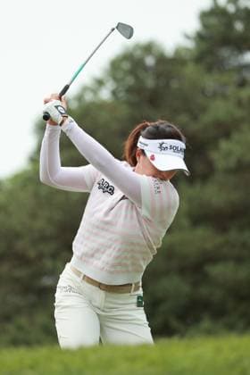 Meijer LPGA, Golf Damen Classic BELMONT, MICHIGAN-JUNE 13: Jin Young Ko of Republic of Korea plays her tee shot on the 5th hole during the second round of the Meijer LPGA Classic for Simply Give golf tournament at Blythefield Country Club in Belmont, MI, USA Friday, June 13, 2025. Belmont Michigan United States  Copyright: xJorgexLemusx originalFilename:lemus-meijerlp250613_npbiA.jpg