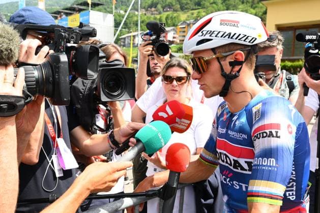Criterium du Dauphine 2025 Stage 7 VALMEINIER 1800, FRANCE - JUNE 14 : Evenepoel Remco (BEL) of Soudal - Quick Step during stage 7 of the 77th edition of Criterium du Dauphine Libere an UCI World Tour 2.UWT cycling road race stage for Men Elite of 131.6 km with start in Grand-Aigueblanche and finish in Valmeinier 1800 on June 14, 2025 in Valmeinier 1800, France, 14 06 2025 ( Motordriver Kenny Verfaillie - Valmeinier 1800 France  Copyright: xVincentxKalutx
